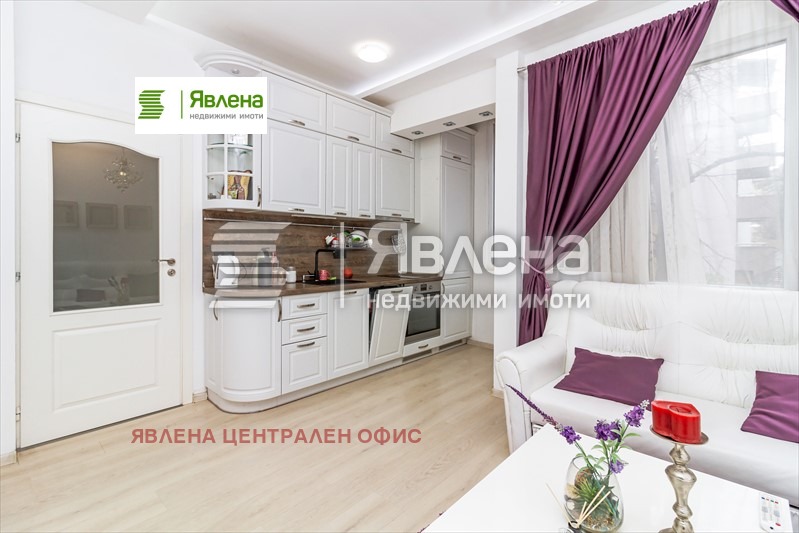 Дава под наем 3-СТАЕН, гр. София, Център