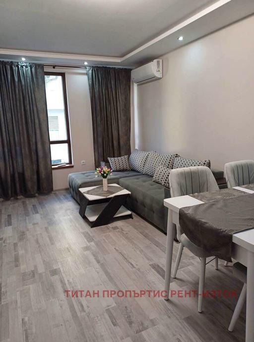 De inchiriat  1 dormitor Burgas , Sarafovo , 59 mp | 83022007