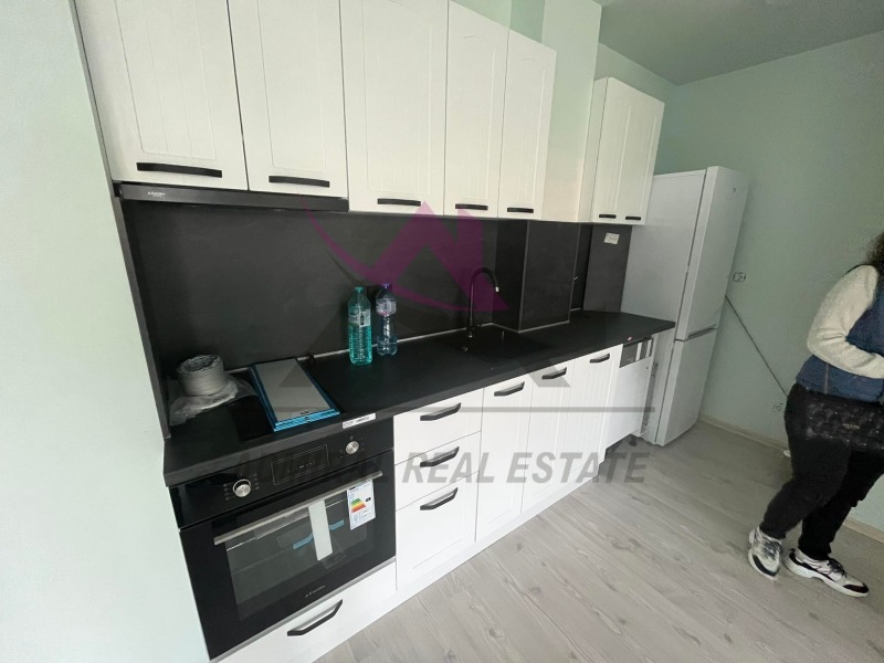В аренду  3 спальни Варна , Бриз , 150 кв.м | 46598146