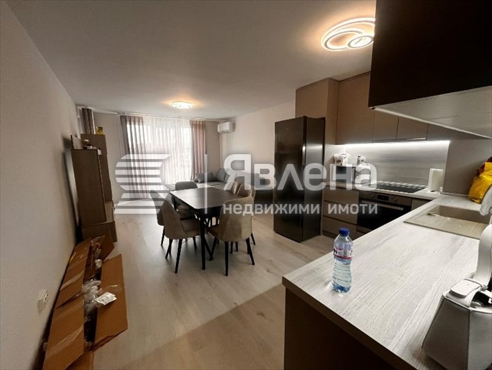 Zu vermieten  3+ Schlafzimmer Blagoewgrad , Oswoboschdenie , 125 qm | 77169419 - Bild [2]