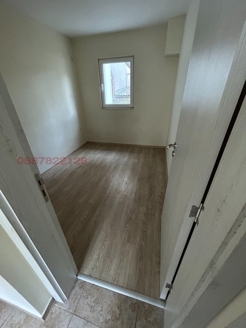 Дава под наем ОФИС, гр. Варна, Зимно кино Тракия, снимка 5 - Офиси - 53114470