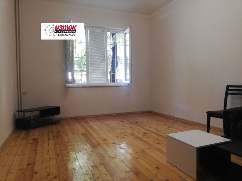 En renta  1 dormitorio Sofia , Doktorski pametnik , 78 metros cuadrados | 96169356 - imagen [3]