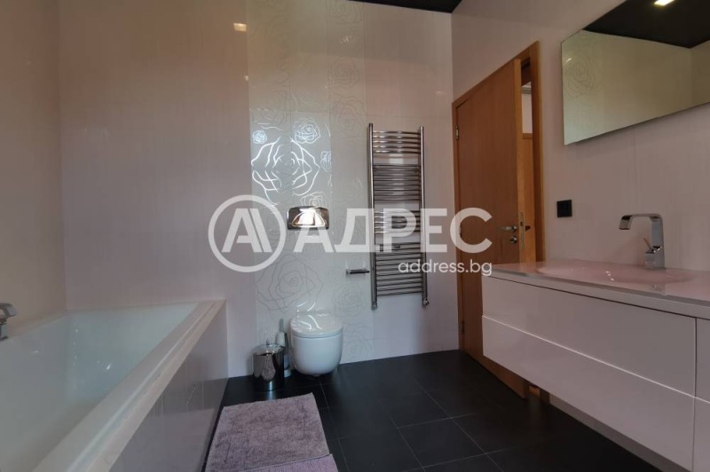 Do wynajęcia  2 sypialnie Sofia , Centar , 230 mkw | 45358683 - obraz [13]