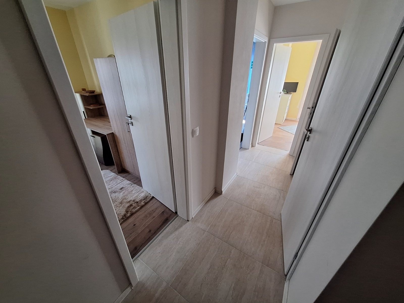 Дава под наем 4-СТАЕН, гр. София, Гео Милев, снимка 4 - Апартаменти - 55800329