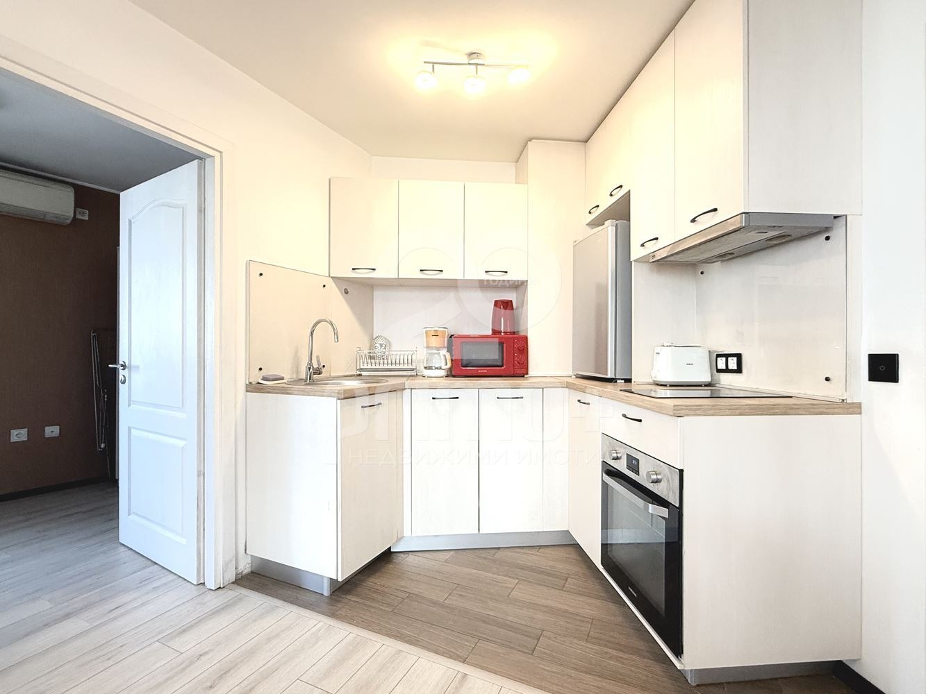 Дава под наем 3-СТАЕН, гр. София, Център, снимка 2 - Апартаменти - 54328745