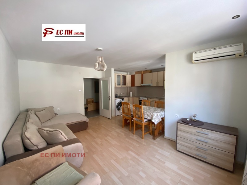 Te huur  2 slaapkamers Ruse , Tsentar , 90 m² | 68111177