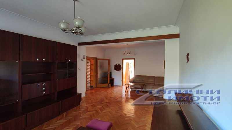 Издаје се  2 спаваће собе Софија , Центар , 125 м2 | 86220555 - слика [2]