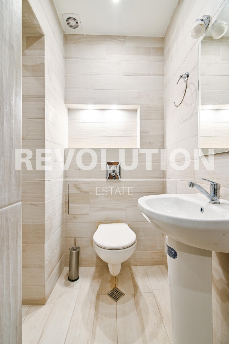 Дава под наем 3-СТАЕН, гр. София, Център, снимка 9 - Апартаменти - 52635609