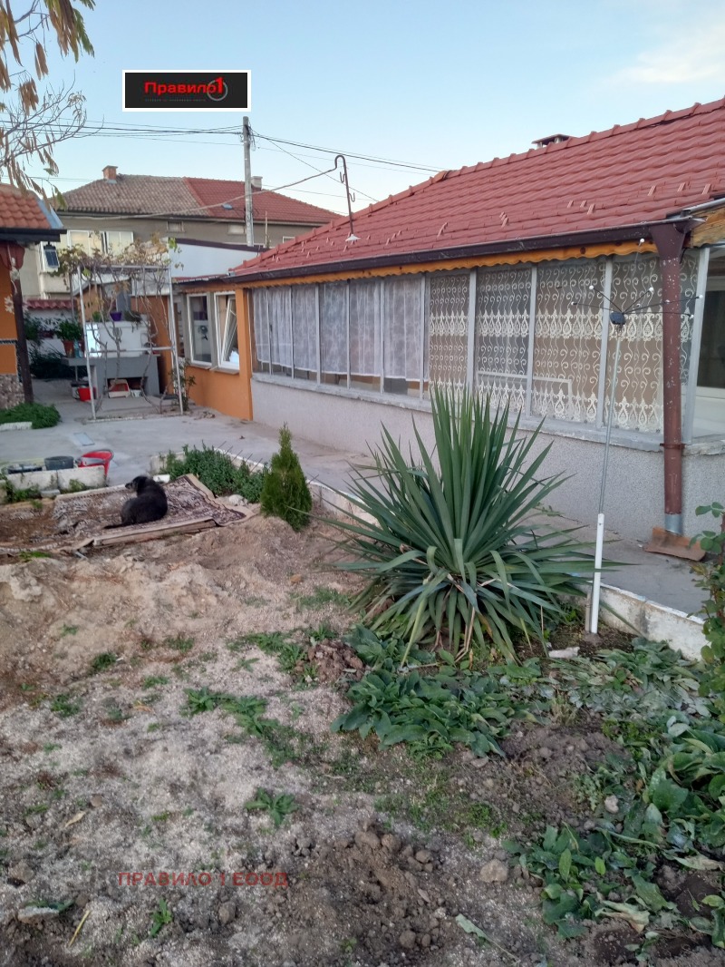 Под наем КЪЩА, област Пловдив, с. Царацово • 400 € / 782.33 лв. • 37332575 1