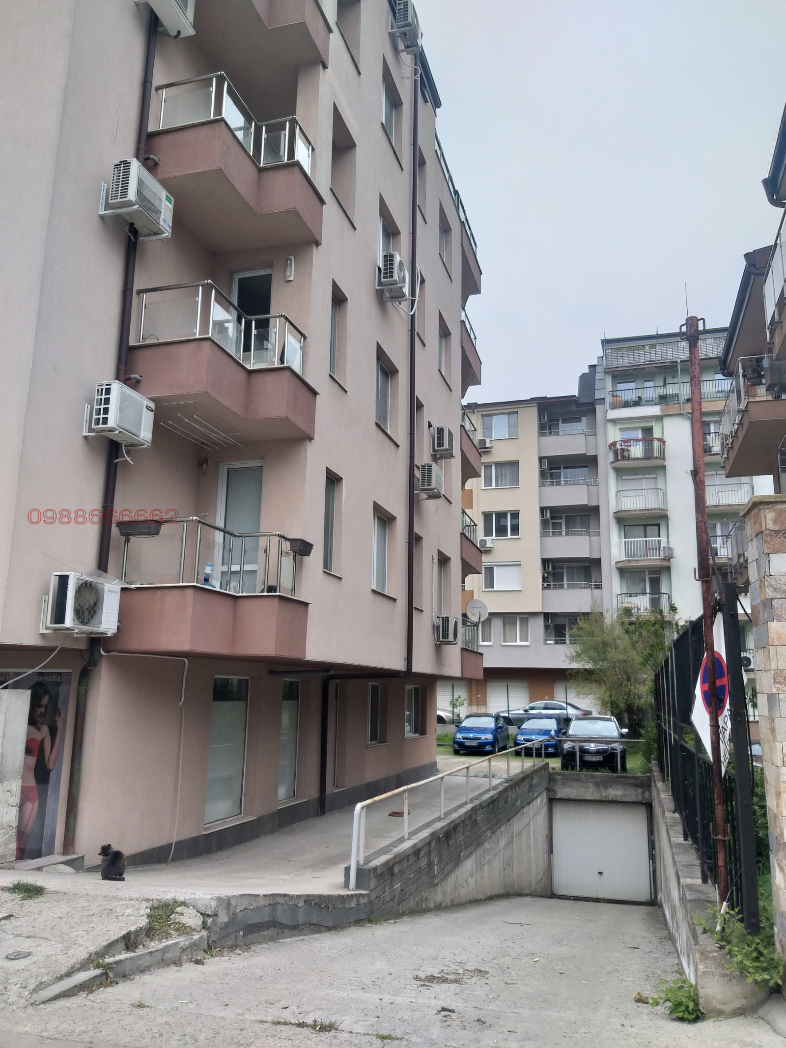 Дава под наем ГАРАЖ, ПАРКОМЯСТО, гр. София, Хаджи Димитър, снимка 5 - Гаражи и паркоместа - 55835072