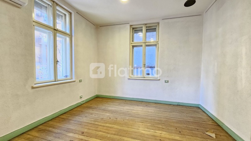 Дава под наем МНОГОСТАЕН, гр. София, Център