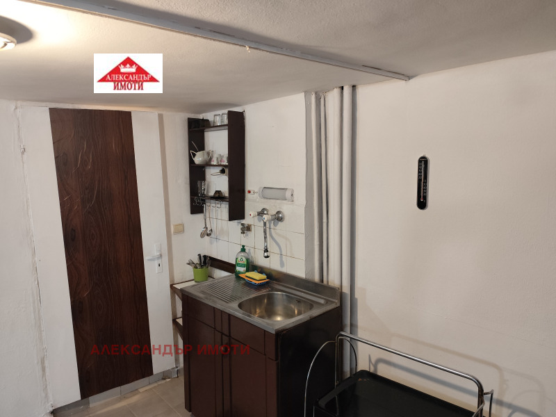 Дава под наем АТЕЛИЕ, ТАВАН, гр. София, Център, снимка 6 - Апартаменти - 53347956