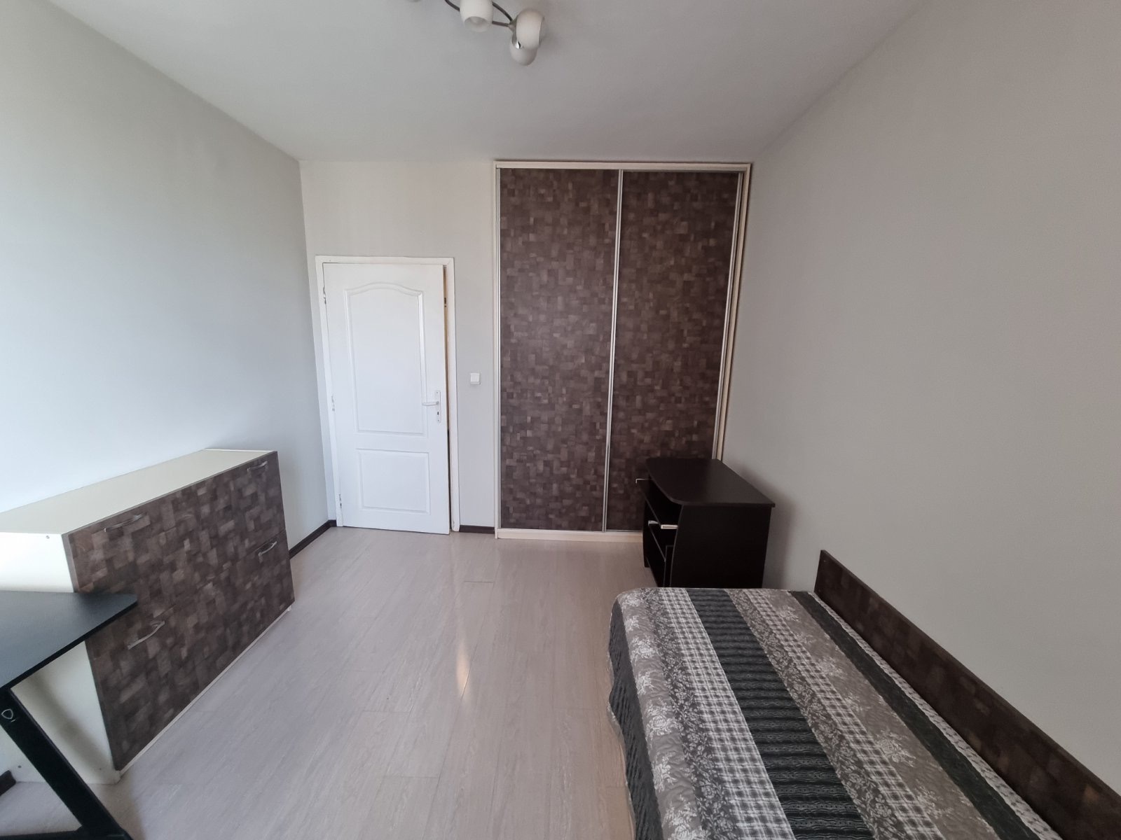 Дава под наем 3-СТАЕН, гр. София, Център, снимка 10 - Апартаменти - 53984482