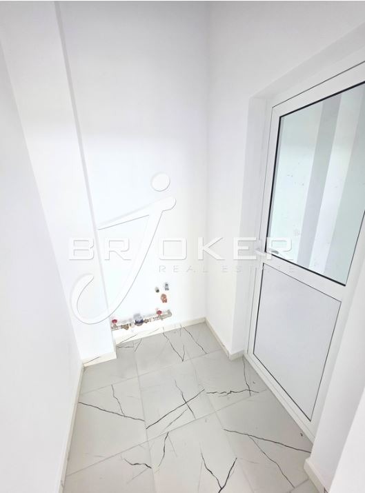 Дава под наем ОФИС, гр. Кърджали, Център, снимка 4 - Офиси - 54286718