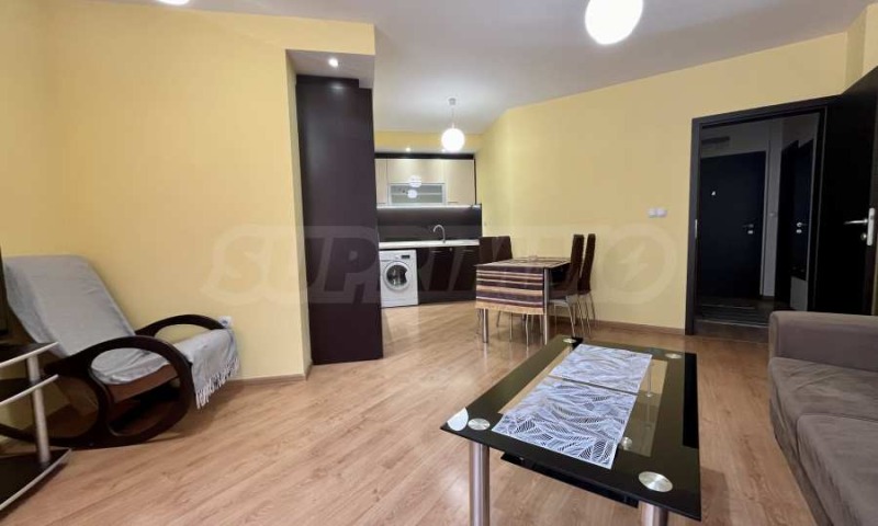 Zu vermieten  1 Schlafzimmer Burgas , Lazur , 70 qm | 39807104 - Bild [3]