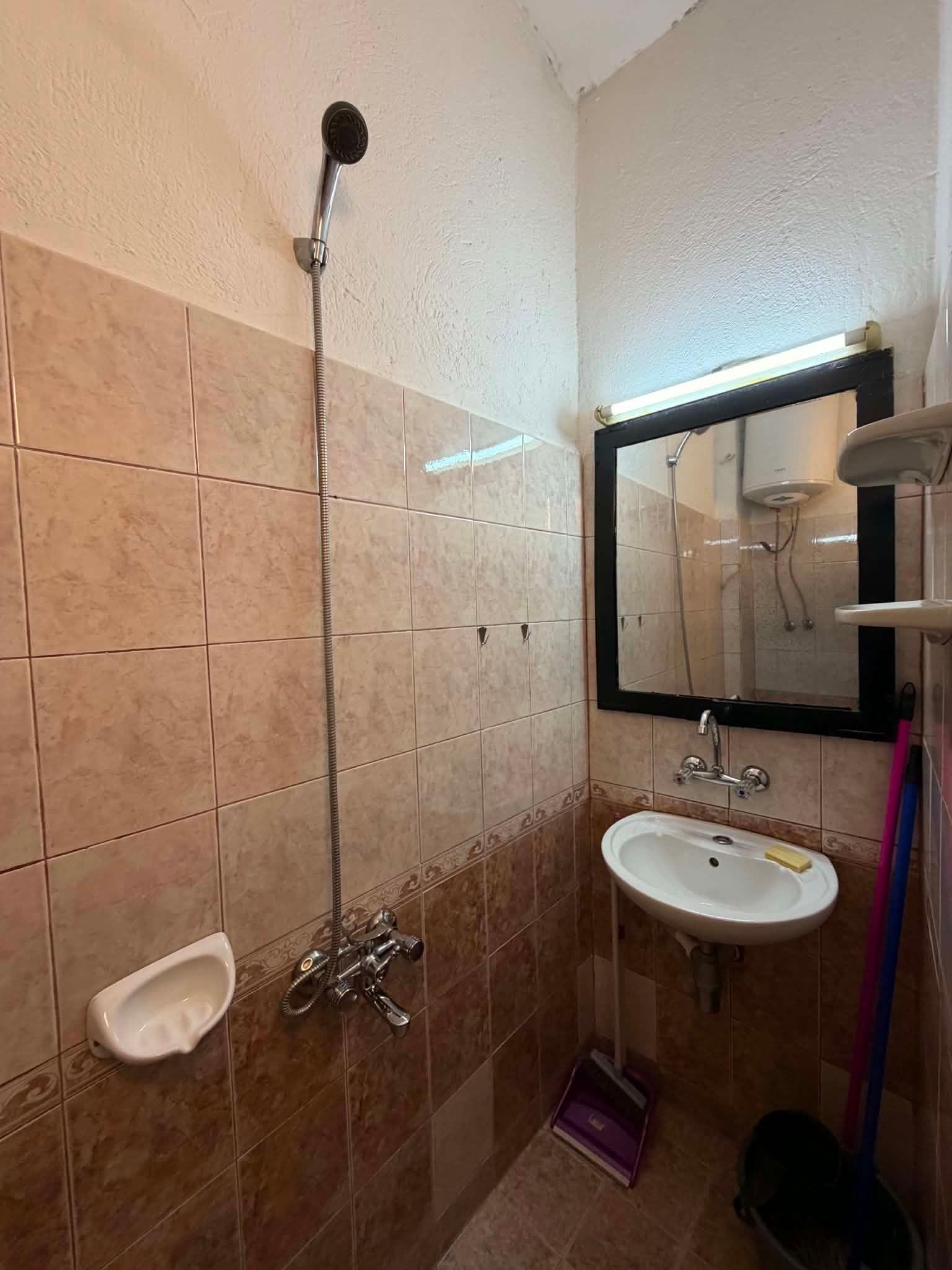Дава под наем 2-СТАЕН, гр. София, Лагера, снимка 8 - Апартаменти - 55687475