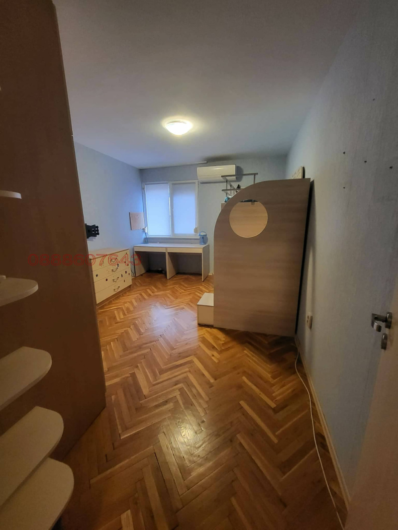 Дава под наем 3-СТАЕН, гр. София, Павлово, снимка 13 - Апартаменти - 52784148