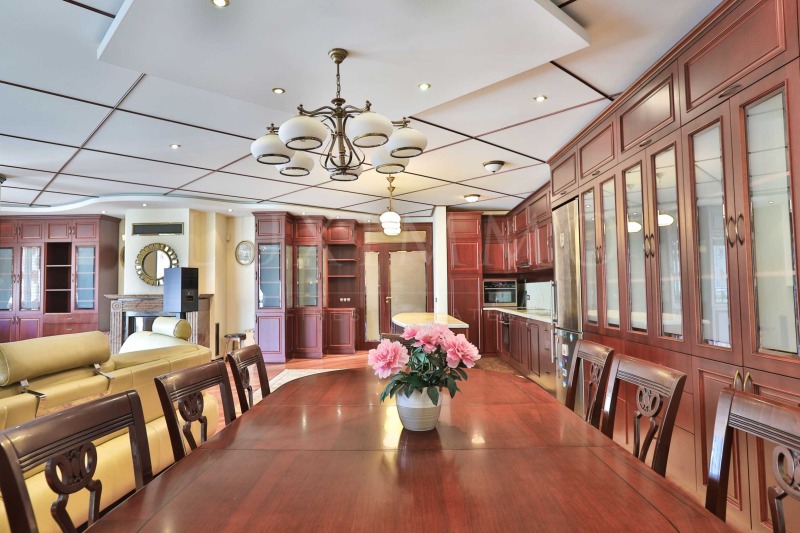 Дава под наем 4-СТАЕН, гр. София, Лозенец, снимка 8 - Апартаменти - 53023433