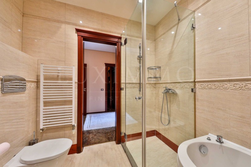 Дава под наем 4-СТАЕН, гр. София, Лозенец, снимка 13 - Апартаменти - 53023433