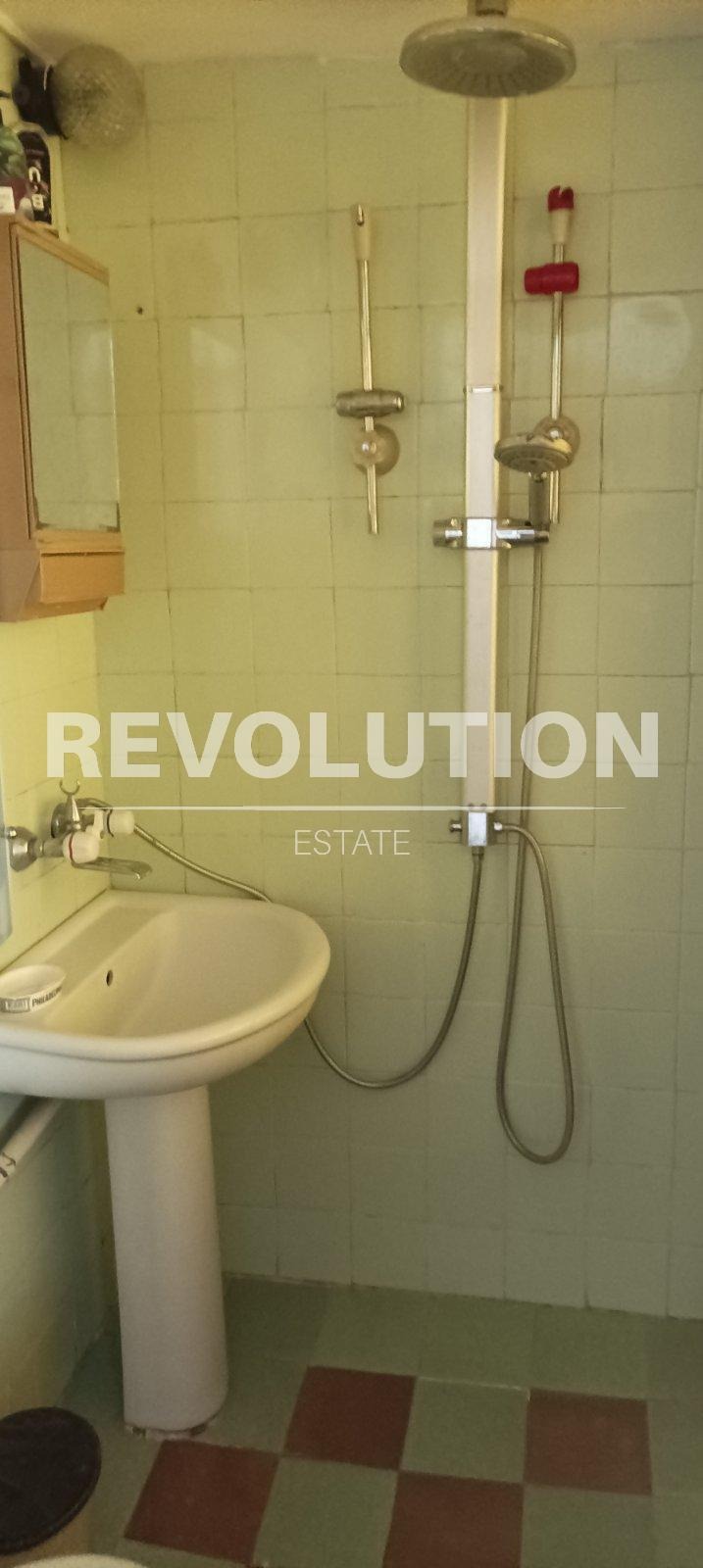 Te huur  Studio Plovdiv , Tsentar , 30 m² | 68217530 - afbeelding [2]