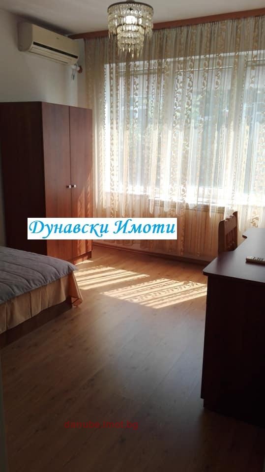 Дава под наем 3-СТАЕН, гр. Русе, Център, снимка 12 - Апартаменти - 52893027