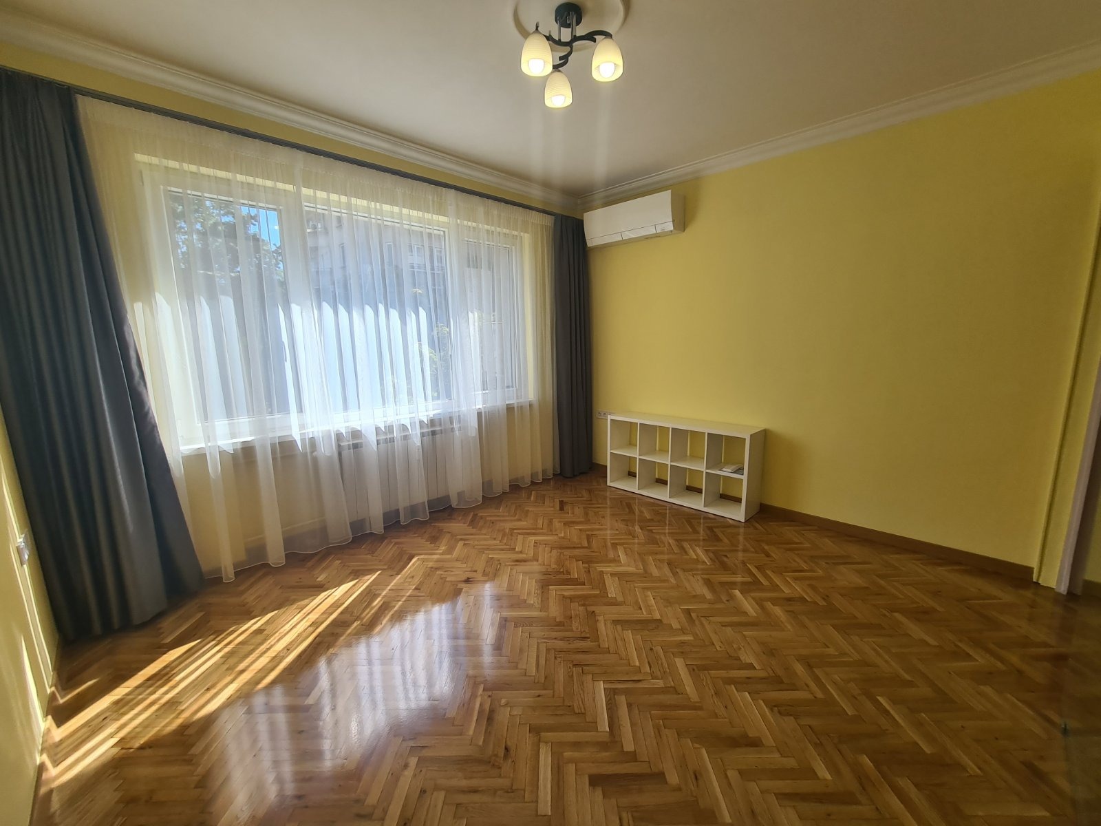 Дава под наем 3-СТАЕН, гр. София, Център, снимка 3 - Апартаменти - 55525781