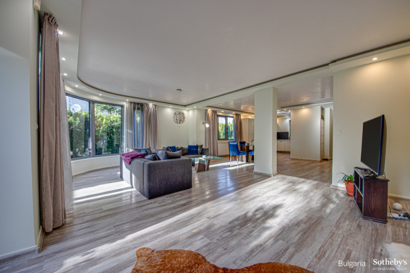A louer  Maison Sofia , Simeonovo , 350 m² | 11907642