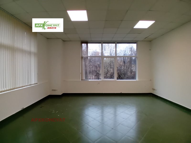 Дава под наем СКЛАД, гр. София, Сердика, снимка 5 - Складове - 50629278