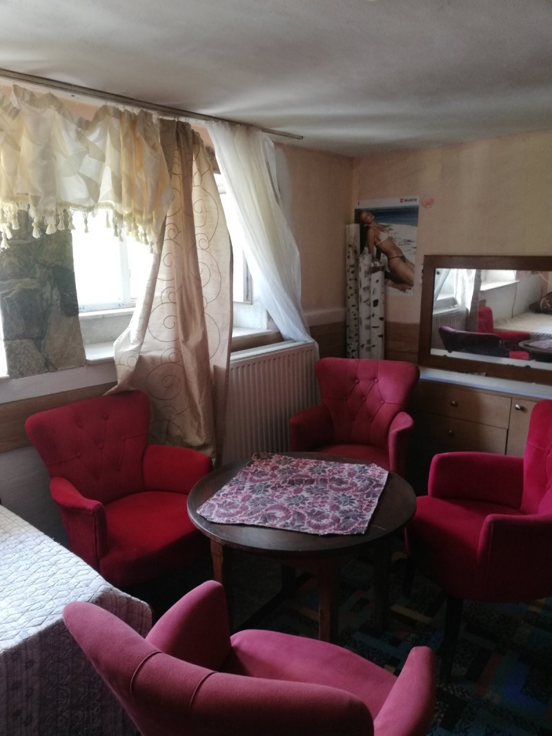 Дава под наем 2-СТАЕН, гр. Кърджали, Байкал