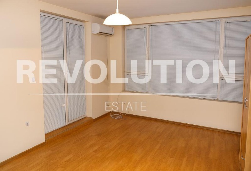 Para alugar  2 quartos Varna , Zimno kino Trakiia , 90 m² | 70412910 - imagem [3]