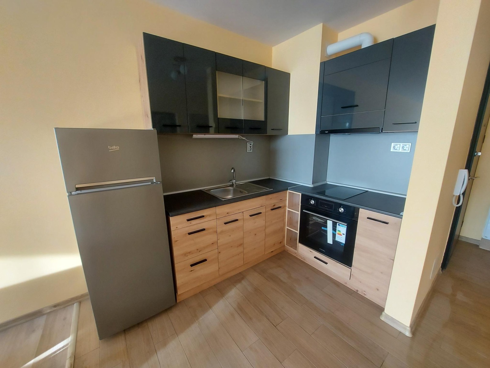 Дава под наем 2-СТАЕН, гр. София, Връбница 1, снимка 3 - Апартаменти - 53762660