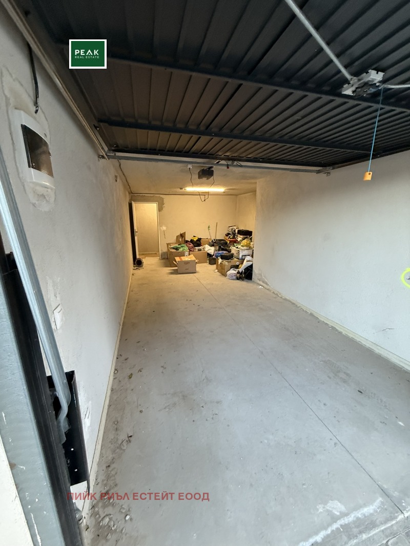 Дава под Наем ГАРАЖ в град София, Малинова долина - 35 кв.м / 200 € » 391.17 лв., ПИЙК РИЪЛ ЕСТЕЙТ ЕООД