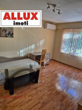 Дава под наем 2-стаен