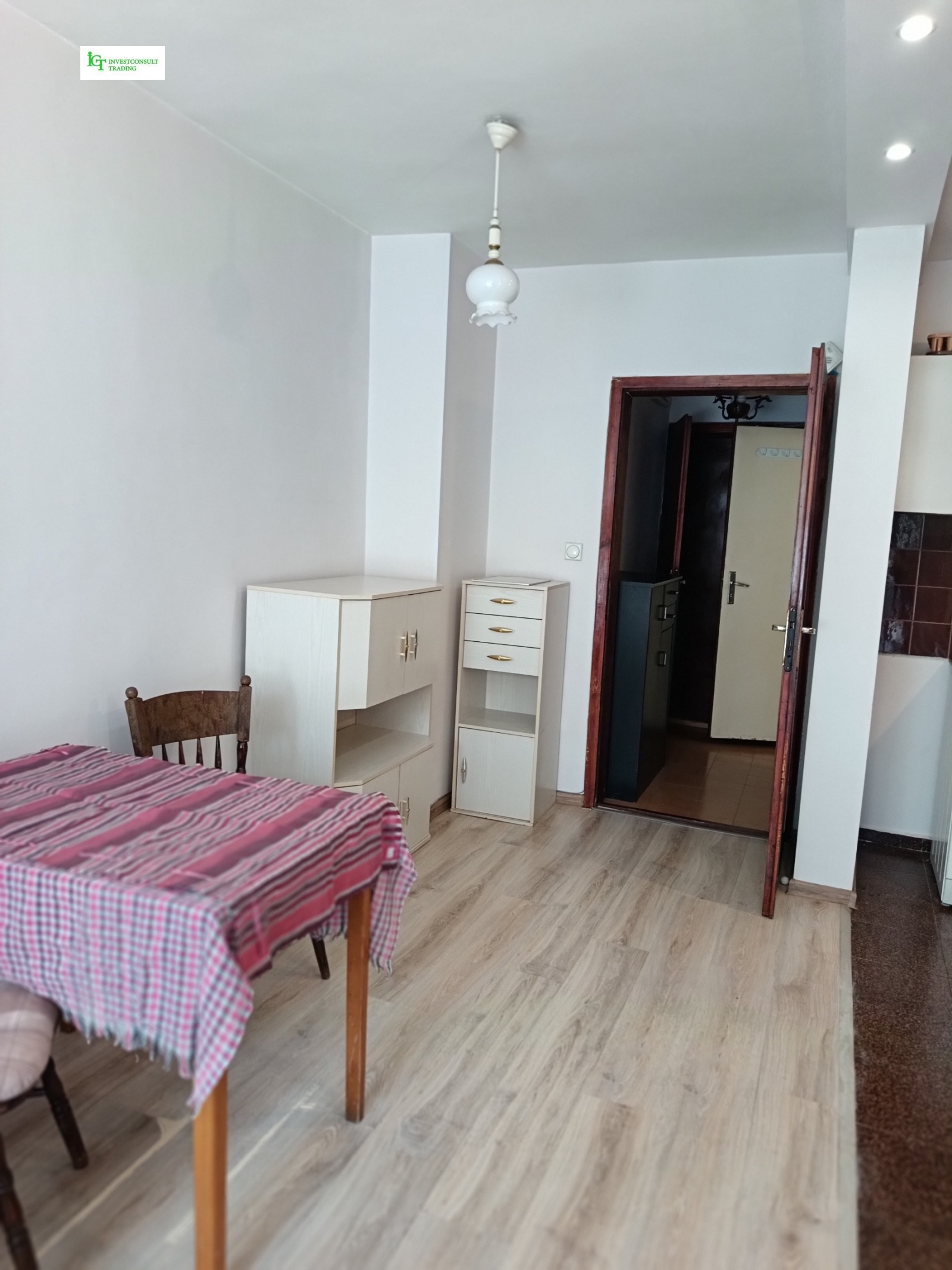 Дава под наем 2-СТАЕН, гр. София, Център, снимка 8 - Апартаменти - 54353823