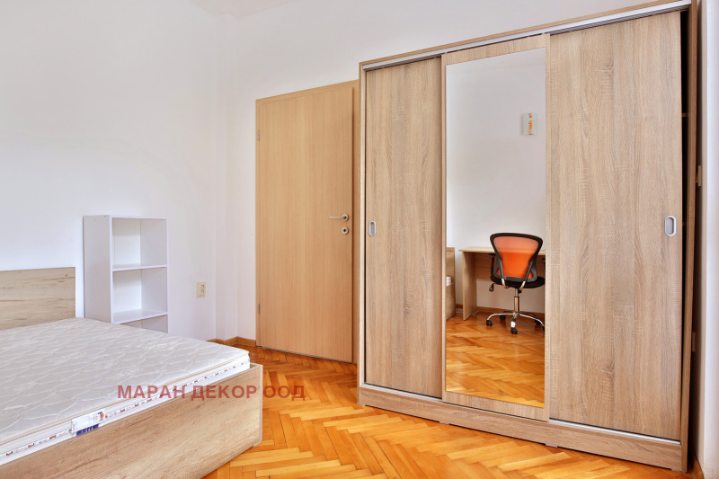 Дава под наем 3-СТАЕН, гр. София, Център, снимка 9 - Апартаменти - 52685935