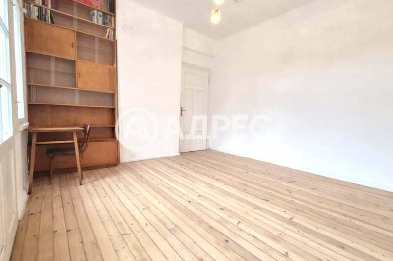 Дава под наем 3-СТАЕН, гр. София, Център, снимка 2 - Апартаменти - 53467151