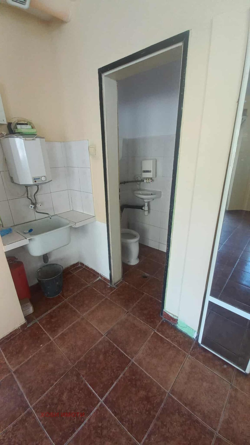 Издаје се  Канцеларија Пловдив , Каменица 2 , 27 м2 | 68868934 - слика [8]