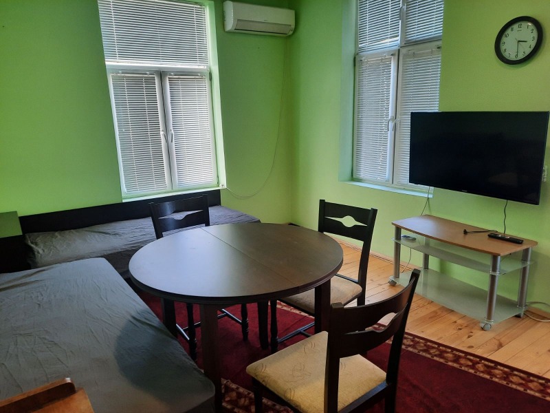 En renta  2 dormitorios Veliko Tarnovo , Tsentar , 70 metros cuadrados | 86344280 - imagen [2]