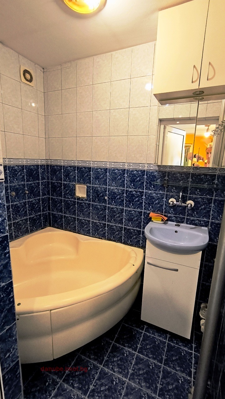Дава под наем  4-стаен град Русе , Център , 105 кв.м | 38961981 - изображение [15]