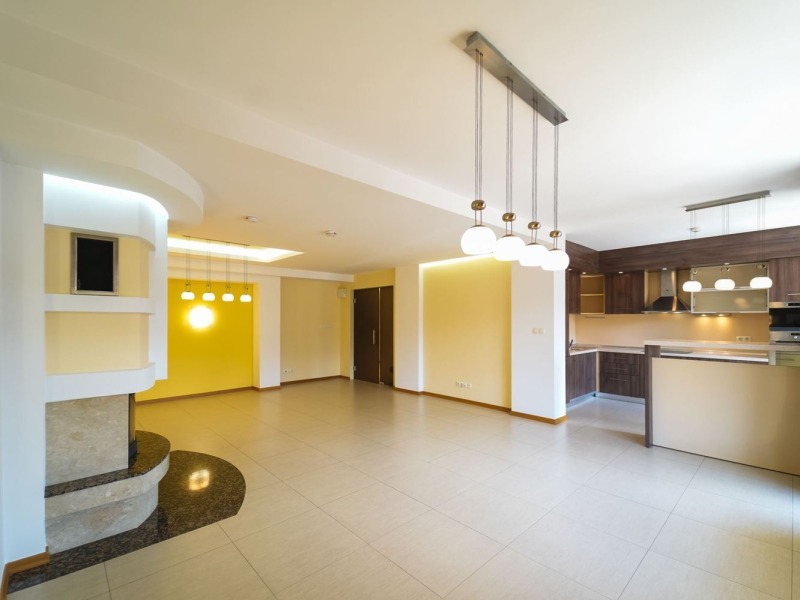 En renta  3 dormitorios Sofia , Lozenets , 179 metros cuadrados | 25805876