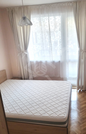 1 quarto Tchataldja, Varna 4