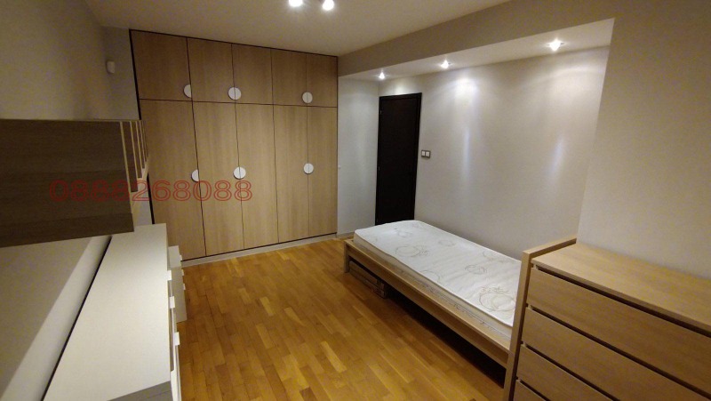 Дава под наем 4-СТАЕН, гр. София, Лозенец, снимка 13 - Апартаменти - 53232176