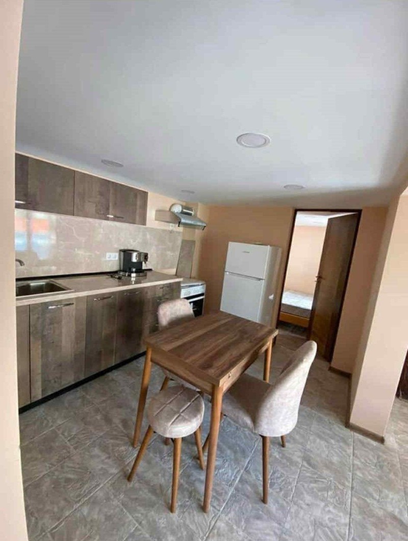 Дава под наем КЪЩА, гр. София, Център