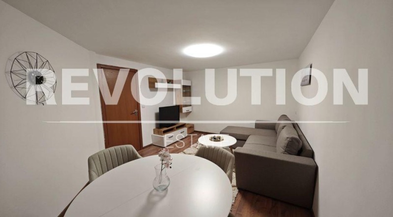 A louer  2 chambres Varna , Bazar Levski , 55 m² | 52028691