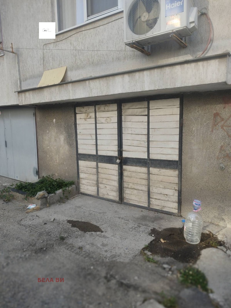 Дава под Наем ГАРАЖ в град Перник, Център - 18 кв.м / 200 € » 391.17 лв., БЕЛА ВИ