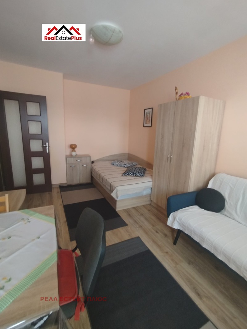 Издаје се  Студио Плевен , Широк центар , 45 м2 | 56252855