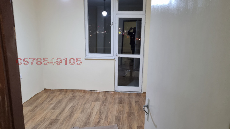 Дава под наем 3-СТАЕН, гр. Кърджали, Веселчане, снимка 11 - Апартаменти - 53270219