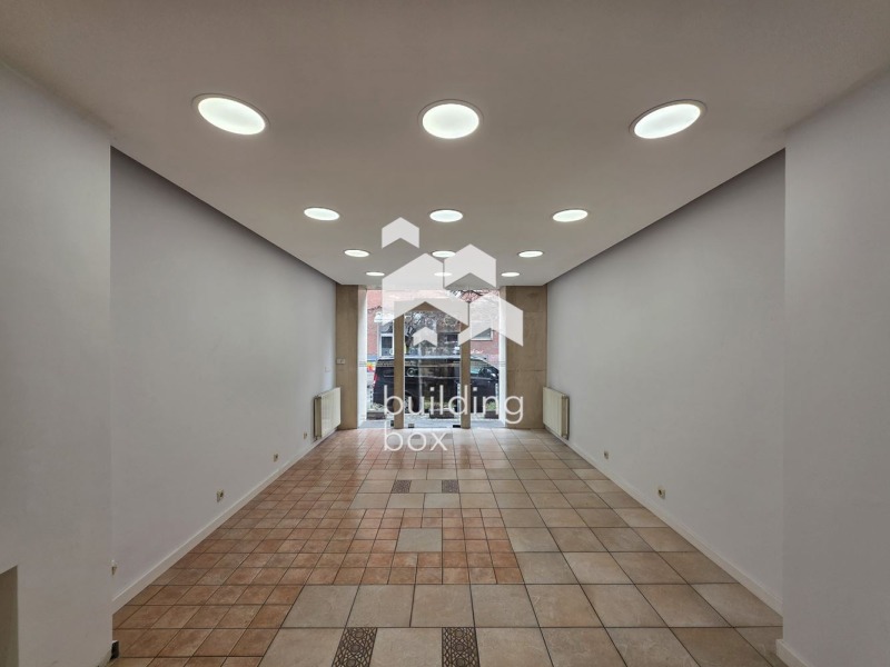 Дава под наем МАГАЗИН, гр. София, Център