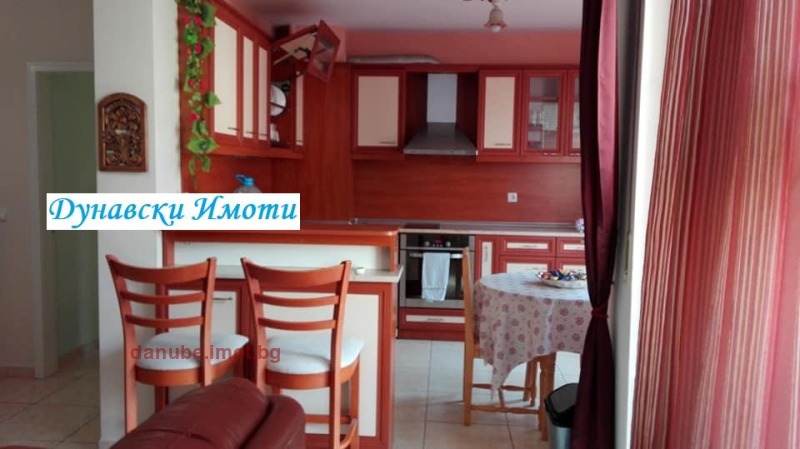 Дава под наем 3-СТАЕН, гр. Русе, Център, снимка 8 - Апартаменти - 53095936