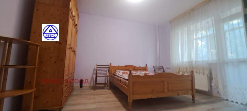 Kiadó  3 hálószobás Pleven , Sirok centar , 100 négyzetméter | 47838101 - kép [12]